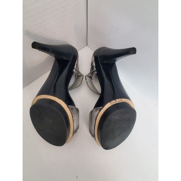 Max Studio Leather Ankle Strap Heels Gray Distressed Denim look Peekaboo toe 6.5 - Picture 7 of 10